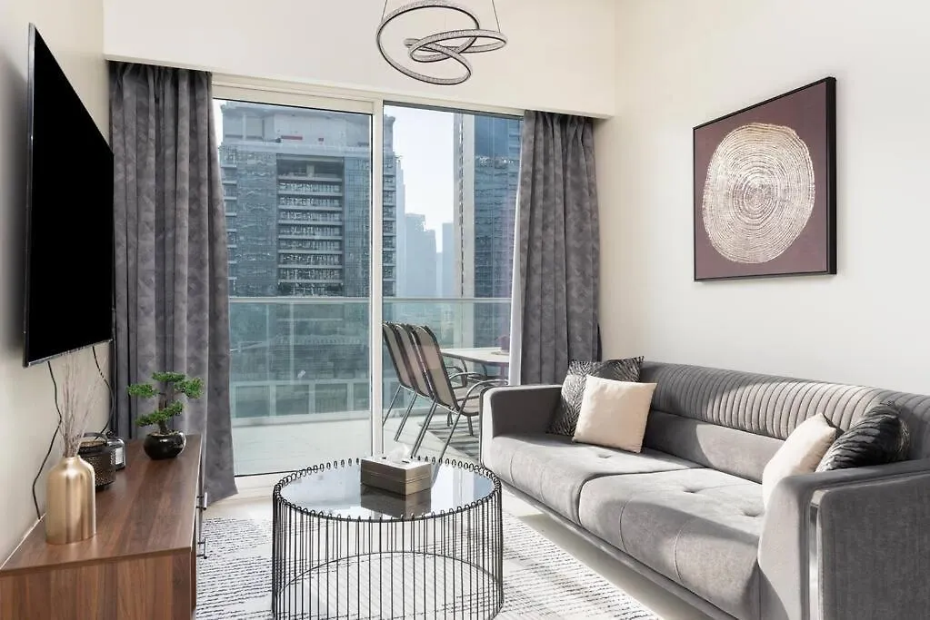 Prime Location 2Bdr Business Bay - Damac Vera Dubai Apartment